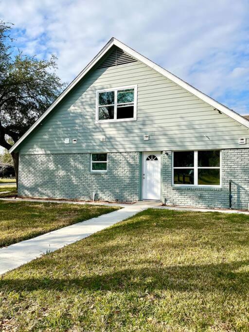 3300 Sq Spacious Kitchen & Living Spaces Villa Houston Exterior photo